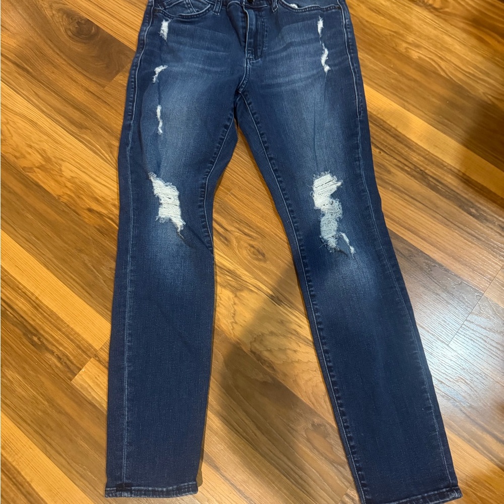 Rock & Republic Dark Blue Distressed Skinny Jeans